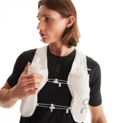 On Running ON Ultra Vest 10L - Undyed White -Hoka Sales Store 2UD30030864 ultra vest 10 fw23 undyed white u g5