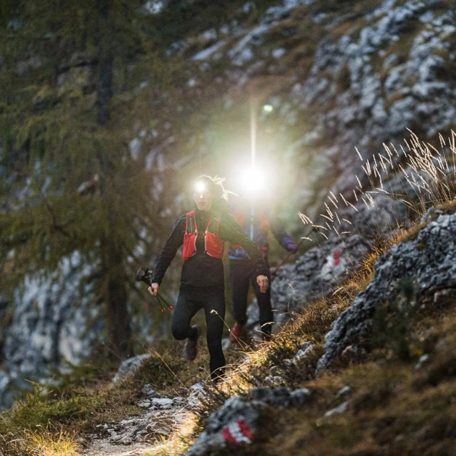 Ledlenser NEO9R LED Headlamp (1200) - Grey/Black 11 Ledlenser NEO9R LED Headlamp (1200) - Grey/Black - Image 11