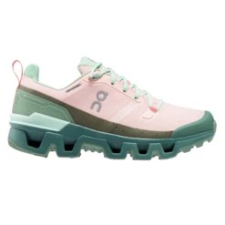 On Running ON Womens Cloudwander Waterproof - Doe/Ivy - Trail